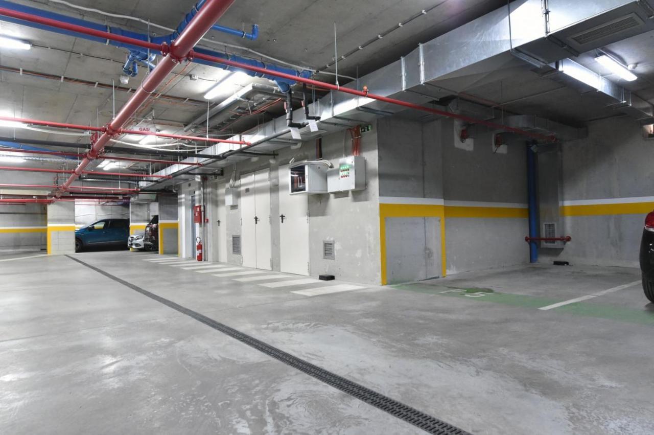 Apartamento Tayson Square Dorcol New Location Free Garage Belgrado Exterior foto