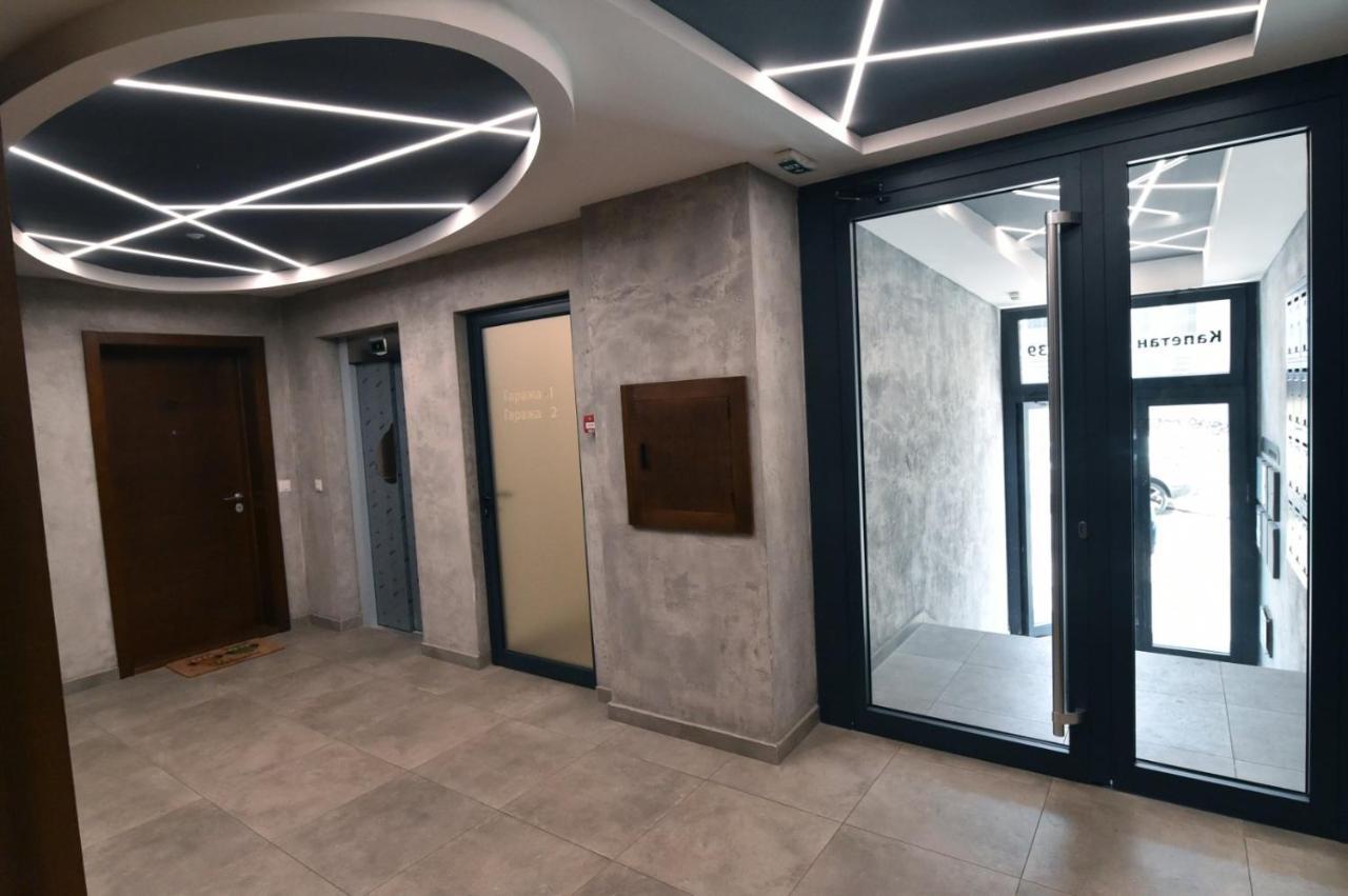 Apartamento Tayson Square Dorcol New Location Free Garage Belgrado Exterior foto